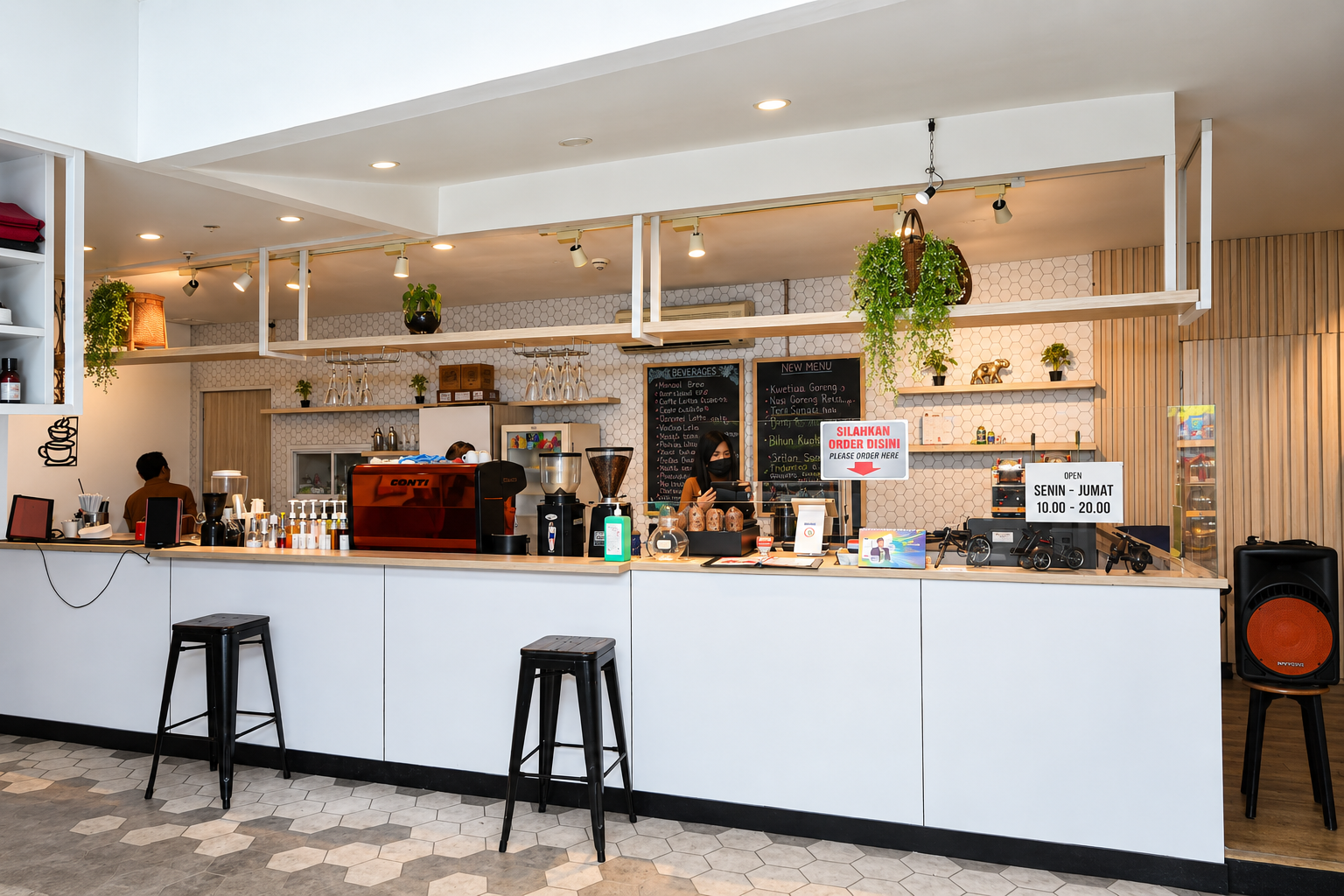 Highland Resto & Cafe